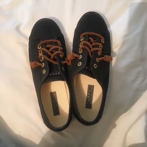 NWOT Women’s Navy Sperry Top-Sider